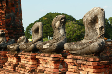 Fototapeta na wymiar Wat Chaiwatthanaram the temple in Thailand