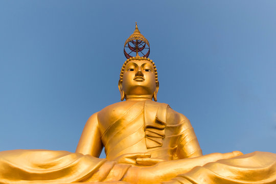 buddha statue and blue sky background