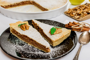 Traditional apple pie