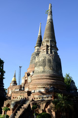 Fototapeta premium Buddhastatue und Tempel in Thailand