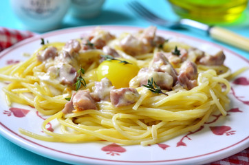 Traditional italian spaghetti carbonara.