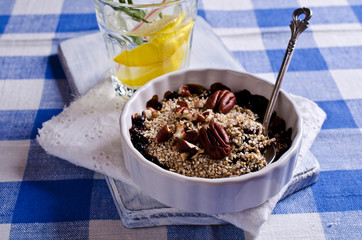 Crumble with dark berries