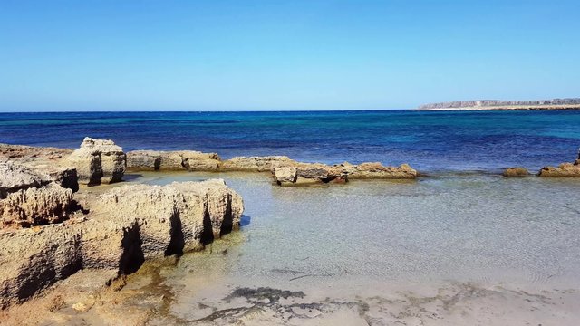 Pictoresque Beach (4k UHD)