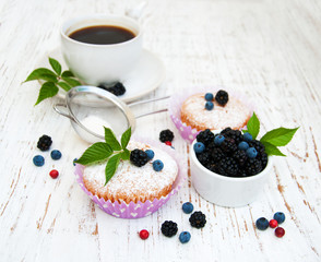 Muffins with fresh berries