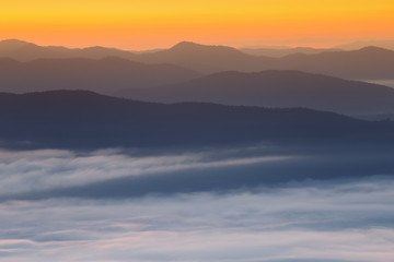 Fototapeta na wymiar Mountain and mist in morning