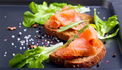 Salmon with brown bread