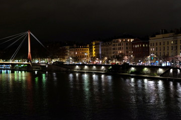 Fototapeta na wymiar Lyon, quai St Antoine, la nuit
