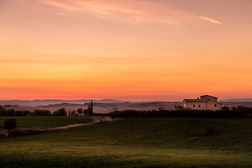 Fototapeta premium Amazing sunset in Tuscany