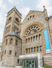 Fototapeta na wymiar Erskine and American United Church (Église Erskine and American) Montreal Québec Canada