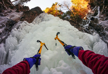 Ice climbing in Manyava