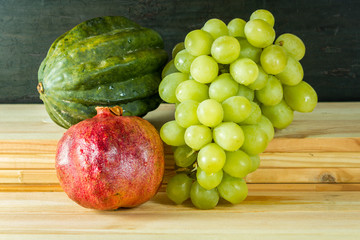 Obraz na płótnie Canvas Fresh fruits and vegetables