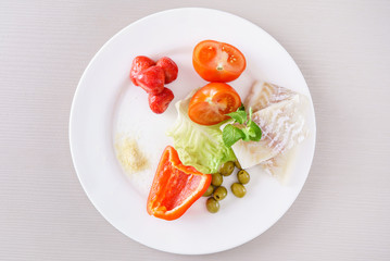 raw fish with vegetables
