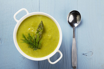 Delicious soup with asparagus.