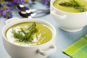 Delicious soup with asparagus.