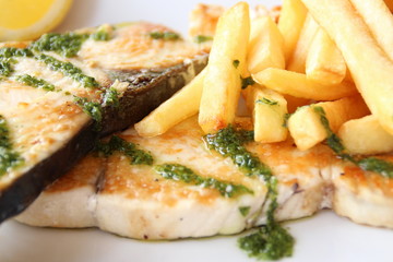 Fisch und Pommes