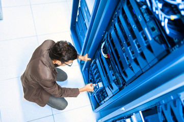 Computer engineering find and trobleshoot  computer server in data center room