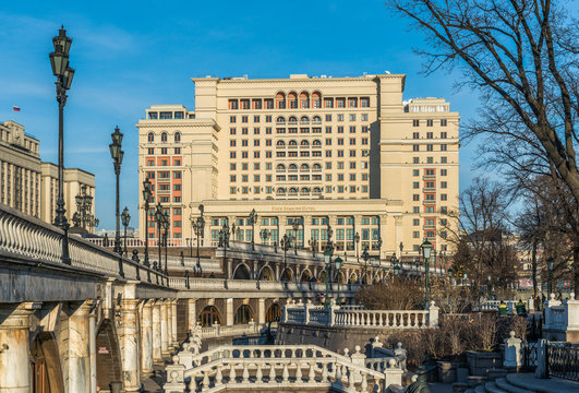 Гостиница Four Seasons Москва на Манежной площади.