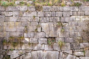 Alte zerfallene Mauer 