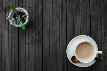 ホットコーヒー　背景木目