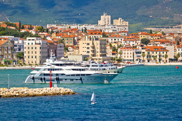 Fototapeta na wymiar City of Split yachting waterfront