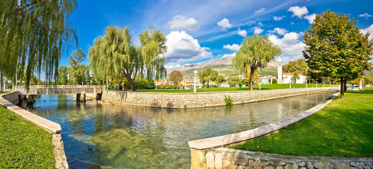Fototapeta na wymiar Town of Solin panoramic view