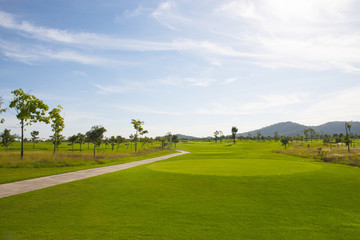 golf  field