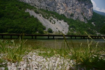 Steg am Nembiasee in Italien