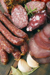 Smoked sausage with rosemary and peppercorns