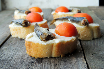 Sandwich with sprats