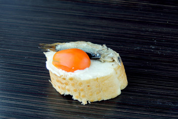 Sandwich with sprats