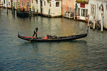 Fototapeta na wymiar gondolier, Venice