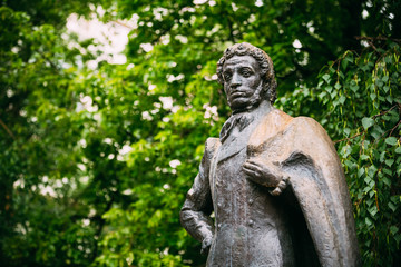 Fototapeta na wymiar Monument great poet Alexander Pushkin in Moscow, Russia