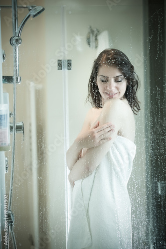 Taking sexy pictures of yourself