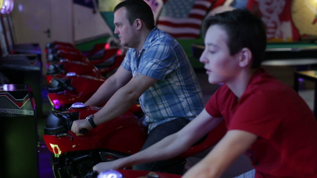 Father and son ride on motorbike simulation game