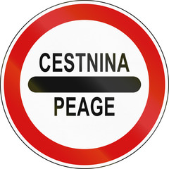 Slovenian regulatory road sign with the word Toll in Slovenian and French