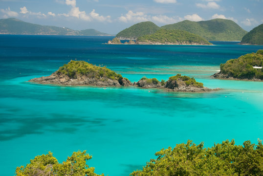 View of Trunk Bay on St John , United States Virgin Islands.

Great Thatch and Jost Van Dyke of the
British Virgin Islands in the background
