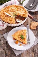 baked beef and carrot pie