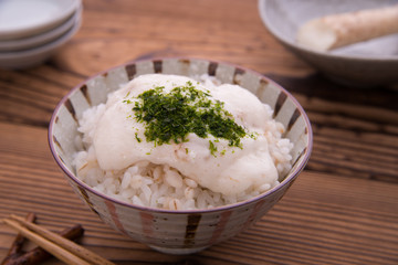 自然薯の麦とろごはん