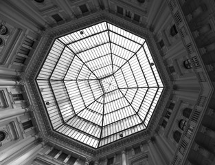 Pavia (Italy): covered square