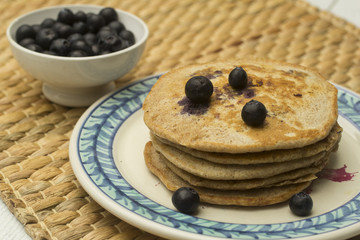 pancackes and blueberries