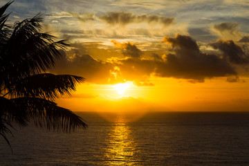 Fototapeta na wymiar Sunrise over the atlantic ocean