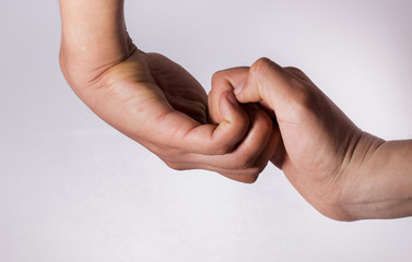 agarre de manos especial