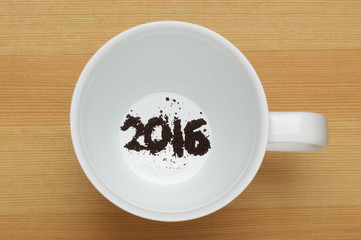 Tasse mit Kaffeesatz 2016