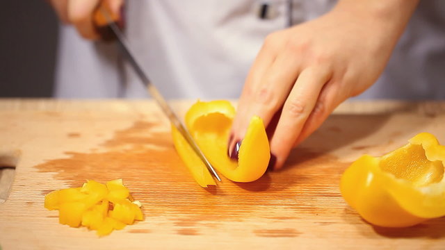 cutting fresh pepper, preparation for cooking