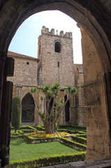 Cloître et Clocher de l'Eglise Saint Thèodard à Narbonne