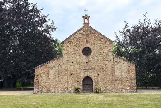 Viguzzolo, church