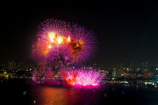 27 nov. 2015 - Pattaya International Fireworks Festival 2015, Pa