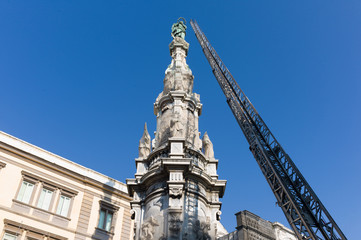 Fototapeta na wymiar Obelisk in center of naples