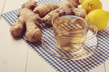 Tea with ginger and lemon