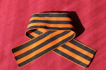 Бант из георгиевской ленты